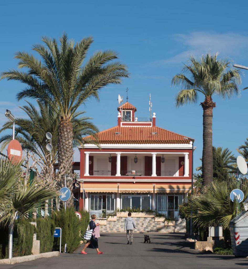 Edificio Camping en Santa Pola
